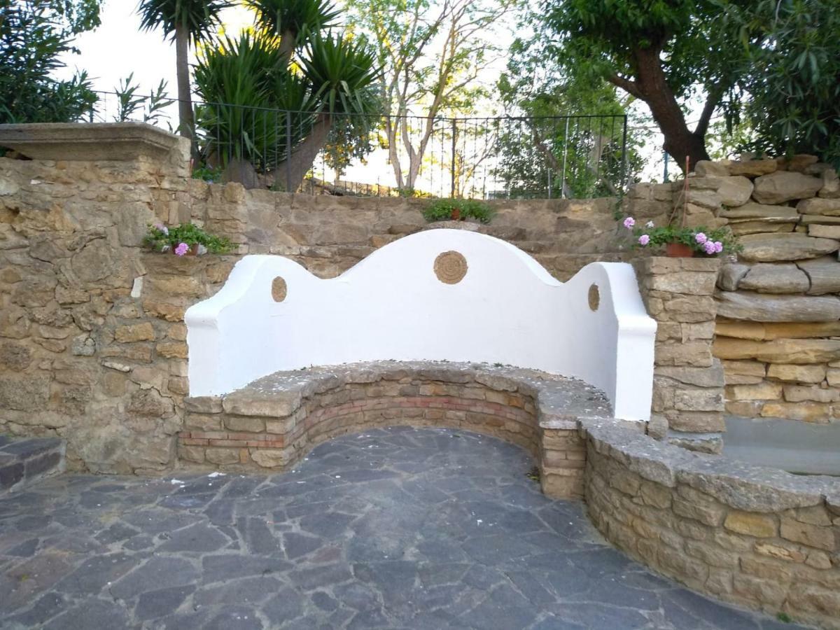 Casale Di Benedetto Hotell Caltagirone Exteriör bild